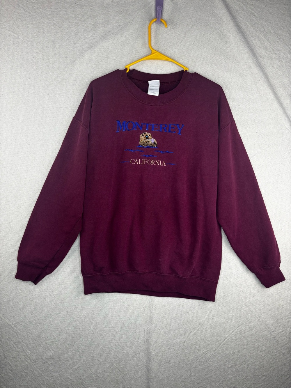 Monterey California men’s large sweater